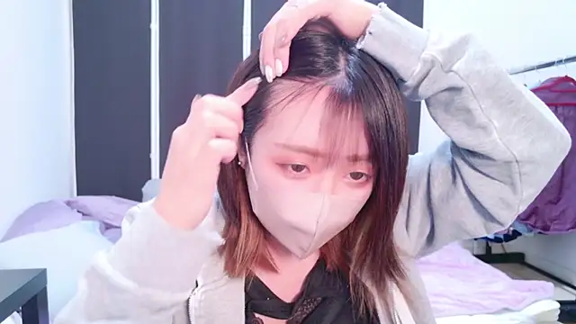 ayu yu xo online show from January 2025 02:57:01 PM