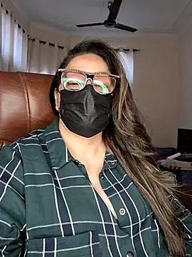 Snapshot of SEXY-Sardarni chatting on September 2025 07:01:01 AM SEXY-Sardarni online show from September 2025 07:01:01 AM