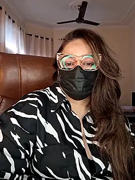 Snapshot of SEXY-Sardarni chatting on November 2025 08:31:01 AM SEXY-Sardarni online show from November 2025 08:31:01 AM