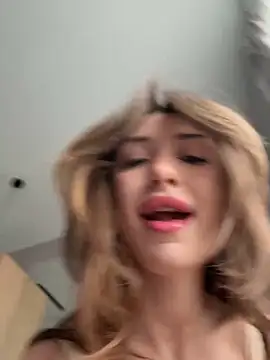 mollyyank online show from March 2026 12:16:01 PM