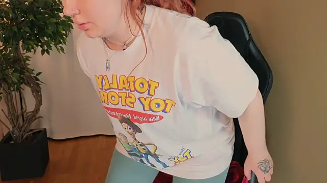 carolina elf online show from November 2025 01:17:02 PM