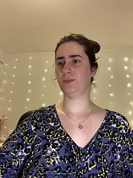 INELIKA online show from April 2026 11:21:02 PM