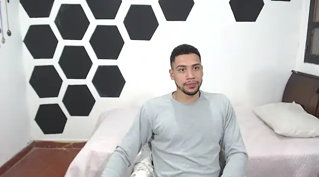 Snapshot of Jhors__Collens chatting on December 2024 04:37:02 AM Jhors Collens online show from December 2024 04:37:02 AM