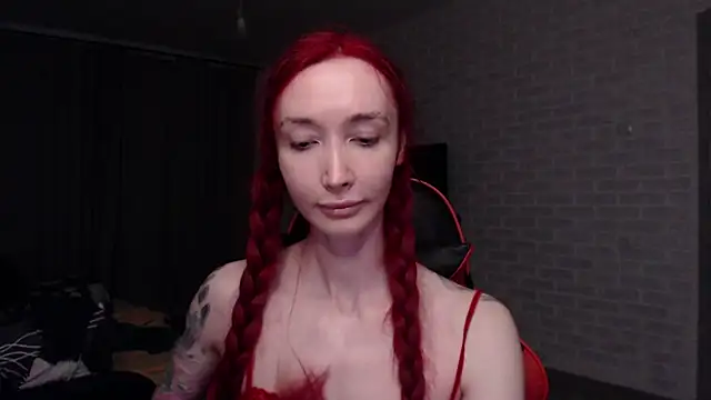 Roxy Silver online show from May 2026 01:33:01 AM