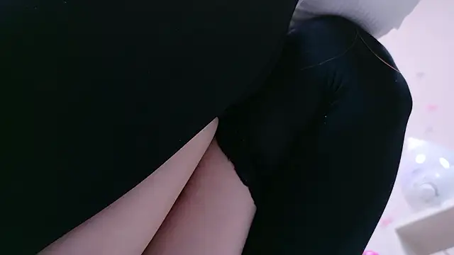 Snapshot of Ryo-sama chatting on January 2026 12:44:02 PM Ryo-sama online show from January 2026 12:44:02 PM