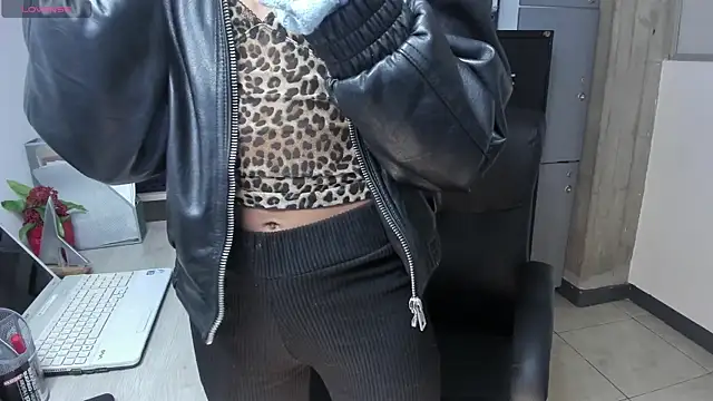 xenia golden online show from September 2025 12:54:02 PM