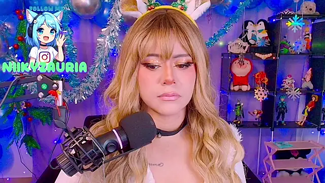 Snapshot of _niiky chatting on December 2025 01:48:01 PM niiky online show from December 2025 01:48:01 PM