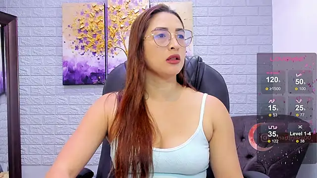 Snapshot of _LaraMom_ chatting on February 2025 12:06:02 PM LaraMom online show from February 2025 12:06:02 PM