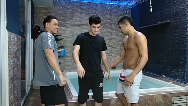 Snapshot of Boysgang_sex chatting on January 2025 11:39:01 AM Boysgang sex online show from January 2025 11:39:01 AM