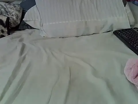 Snapshot of Elbony_ray chatting on February 2026 10:24:02 PM Elbony ray online show from February 2026 10:24:02 PM