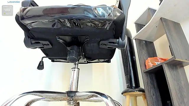 victoria Christie online show from September 2025 10:07:02 AM