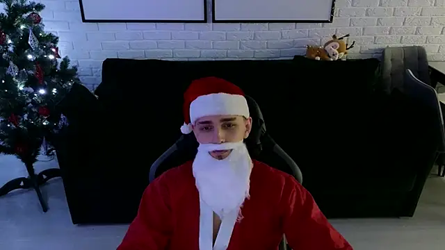 Snapshot of Larstar01 chatting on December 2024 02:01:02 AM Larstar01 online show from December 2024 02:01:02 AM