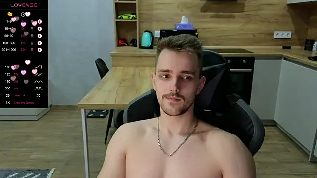 Snapshot of Larstar01 chatting on January 2025 09:51:01 PM Larstar01 online show from January 2025 09:51:01 PM