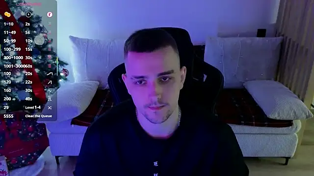 Snapshot of Larstar01 chatting on January 2026 11:10:02 PM Larstar01 online show from January 2026 11:10:02 PM