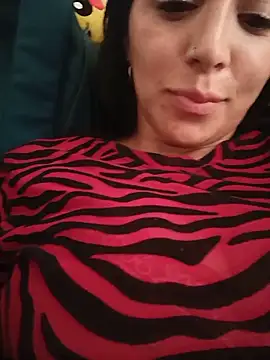 Snapshot of tiffani__love chatting on May 2026 06:47:02 PM tiffani love online show from May 2026 06:47:02 PM