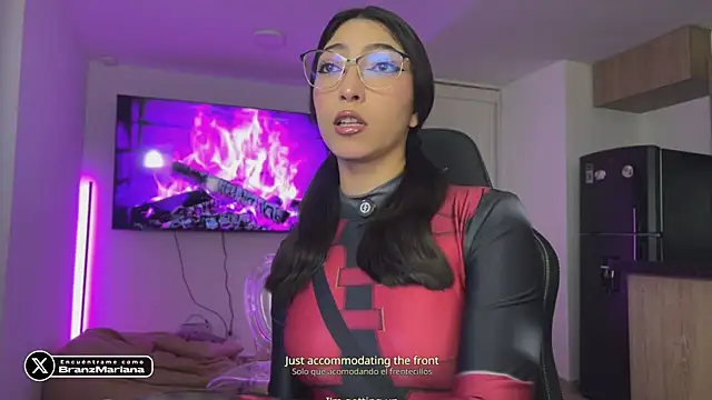 MarianaBranzz online show from April 2026 02:22:02 PM