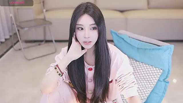 Snapshot of JayPope chatting on January 2025 01:25:02 PM JayPope online show from January 2025 01:25:02 PM