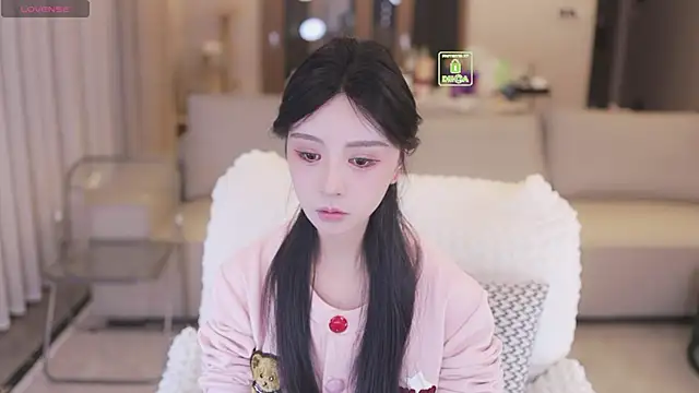 Snapshot of JayPope chatting on November 2025 01:11:02 PM JayPope online show from November 2025 01:11:02 PM