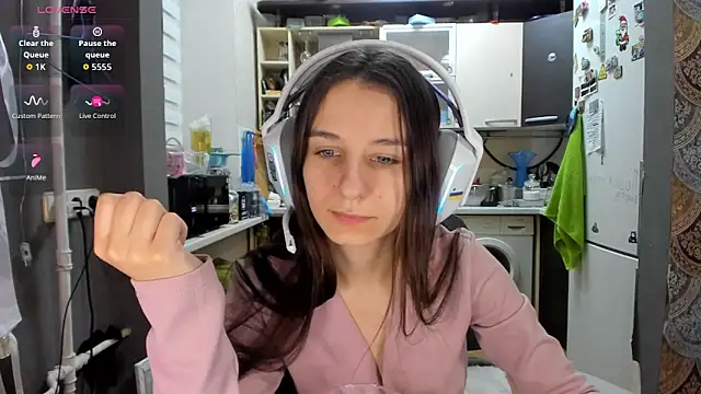 Snapshot of _Nika_Kik chatting on February 2026 09:42:01 PM Nika Kik online show from February 2026 09:42:01 PM