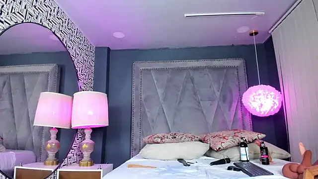 Snapshot of nahomi_sweett chatting on March 2025 05:35:02 PM nahomi sweett online show from March 2025 05:35:02 PM