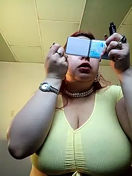 Snapshot of Blair_Elliss chatting on December 2024 03:53:02 PM Blair Elliss online show from December 2024 03:53:02 PM