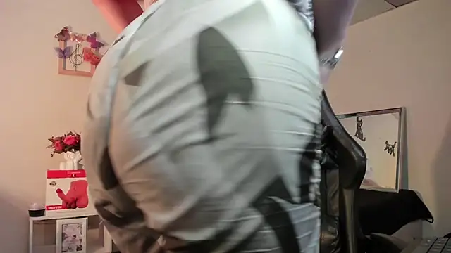 Snapshot of Blair_Elliss chatting on January 2025 09:11:02 PM Blair Elliss online show from January 2025 09:11:02 PM