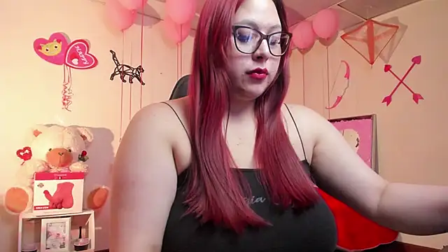 Snapshot of Blair_Elliss chatting on February 2025 06:13:01 PM Blair Elliss online show from February 2025 06:13:01 PM