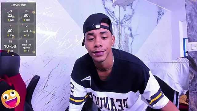 Hottwinkguys online show from November 2025 05:05:01 AM