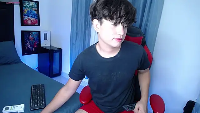 andyboy- online show from December 2024 11:38:02 PM