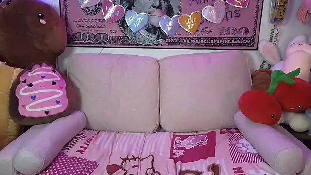 Snapshot of CherryBombBomb chatting on February 2025 05:09:01 AM CherryBombBomb online show from February 2025 05:09:01 AM