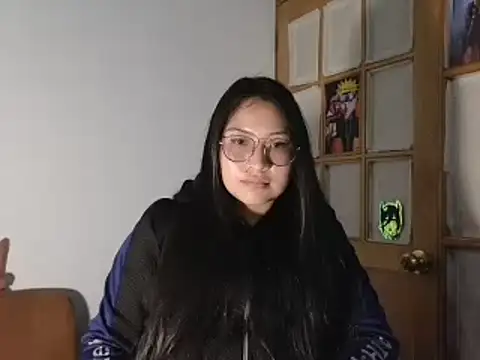 Snapshot of Caroll_Luna chatting on December 2024 01:18:02 AM Caroll Luna online show from December 2024 01:18:02 AM