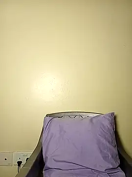 Ayrella02 online show from September 2025 01:39:01 AM