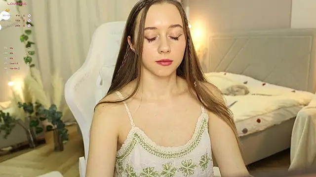  Pretty Doll  online show from March 2025 07:07:02 PM