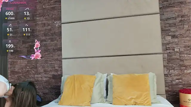 LunaWills  online show from January 2025 05:03:02 AM