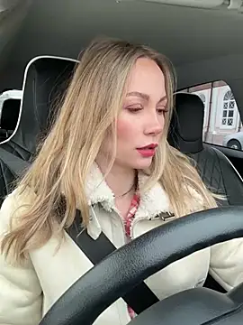 Snapshot of LavenderHot chatting on January 2025 03:15:01 AM LavenderHot online show from January 2025 03:15:01 AM