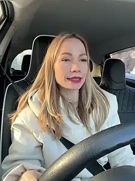 Snapshot of LavenderHot chatting on February 2025 08:13:02 AM LavenderHot online show from February 2025 08:13:02 AM