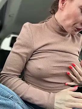 Snapshot of LavenderHot chatting on March 2025 05:16:01 AM LavenderHot online show from March 2025 05:16:01 AM