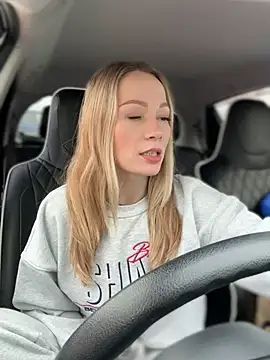 Snapshot of LavenderHot chatting on March 2025 02:28:02 AM LavenderHot online show from March 2025 02:28:02 AM