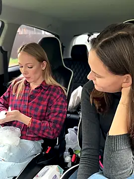 Snapshot of LavenderHot chatting on September 2025 02:33:01 AM LavenderHot online show from September 2025 02:33:01 AM