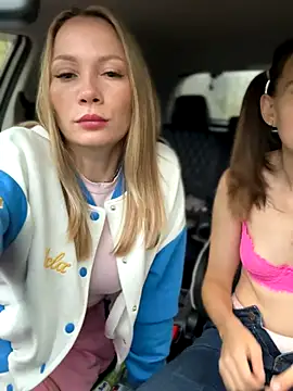 Snapshot of LavenderHot chatting on September 2025 02:11:02 AM LavenderHot online show from September 2025 02:11:02 AM