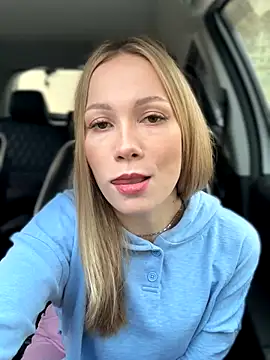 Snapshot of LavenderHot chatting on October 2025 02:21:02 AM LavenderHot online show from October 2025 02:21:02 AM