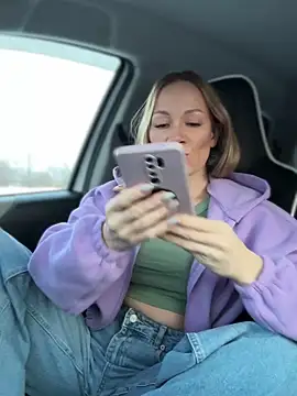 LavenderHot online show from November 2025 02:12:02 AM