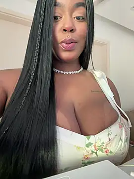 latinababyy online show from February 2026 11:22:02 AM