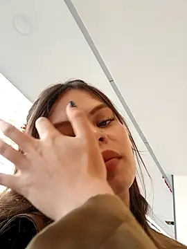 Violeta 12- online show from November 2025 03:14:02 PM