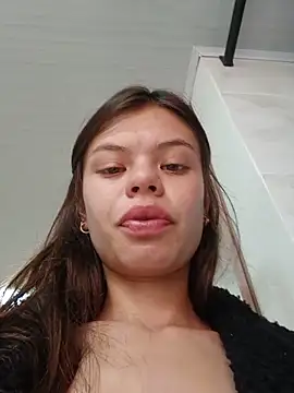 Violeta 12- online show from May 2026 04:15:01 PM