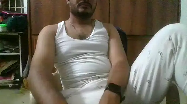 Snapshot of naughtymike0007 chatting on February 2025 05:12:01 PM naughtymike0007 online show from February 2025 05:12:01 PM