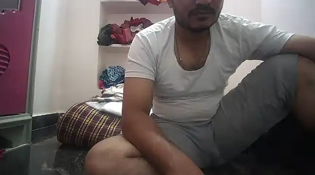 Snapshot of naughtymike0007 chatting on March 2025 02:58:01 PM naughtymike0007 online show from March 2025 02:58:01 PM