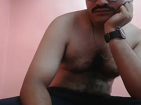 naughtymike0007 online show from April 2026 03:33:01 AM