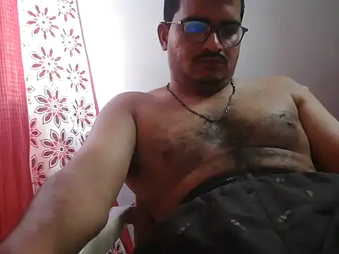 naughtymike0007 online show from May 2026 02:07:02 AM