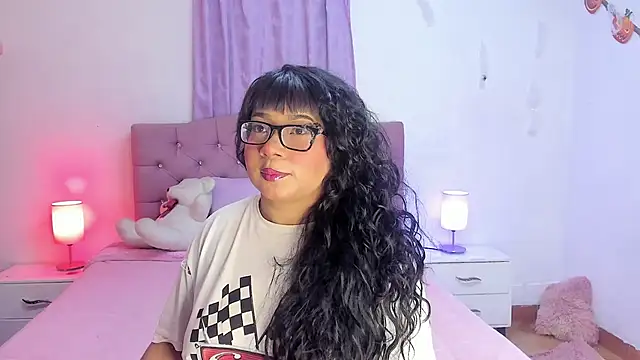 Latinabombsheell online show from November 2025 06:07:02 AM